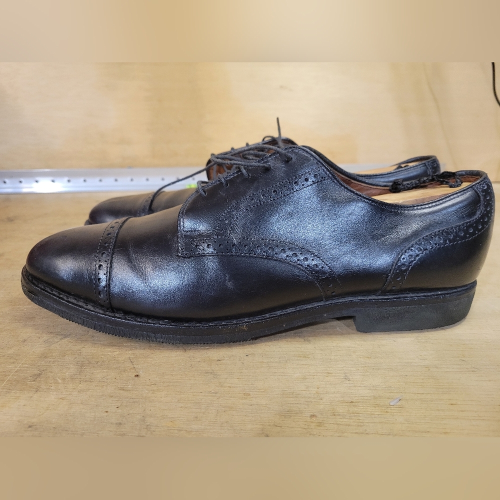 Allen Edmonds Black Leather Oxfords 11 B - Picture 4 of 10